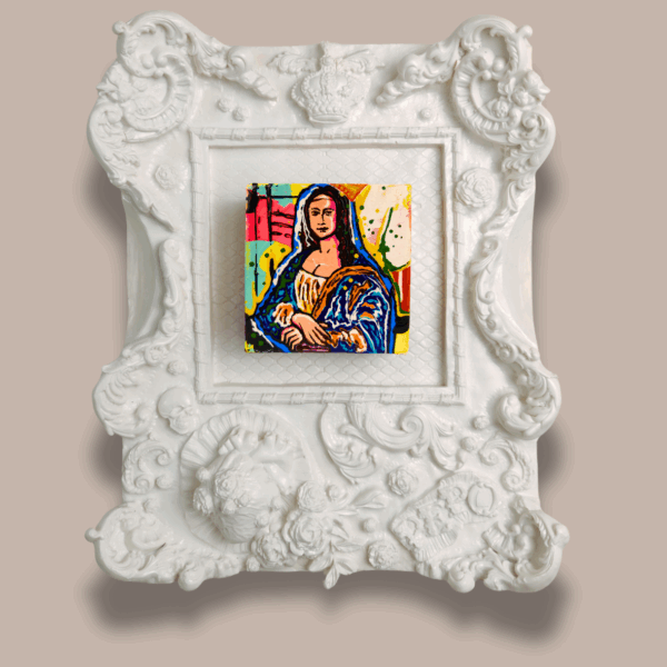 MONA QUEEN BLANCO