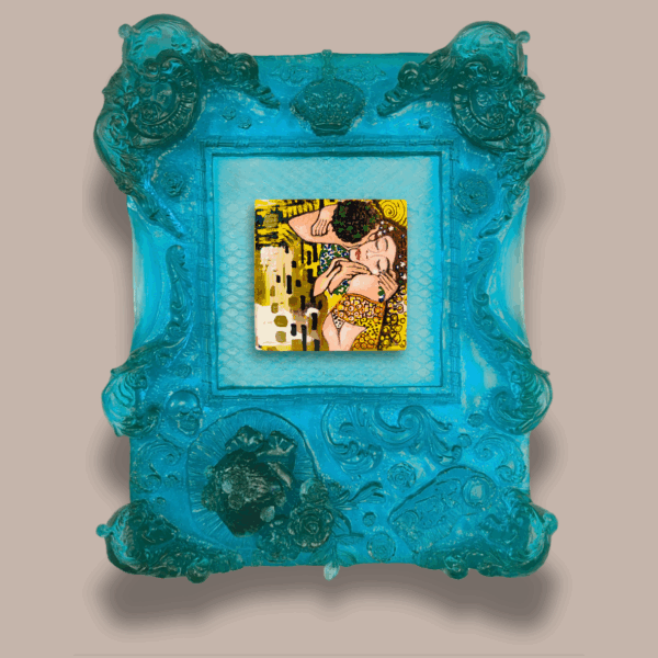 KISS ROYALE ESMERALDA