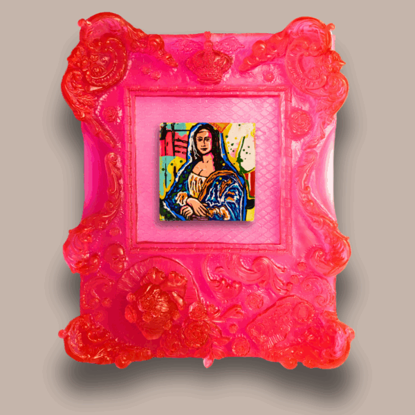 MONA QUEEN ROSE